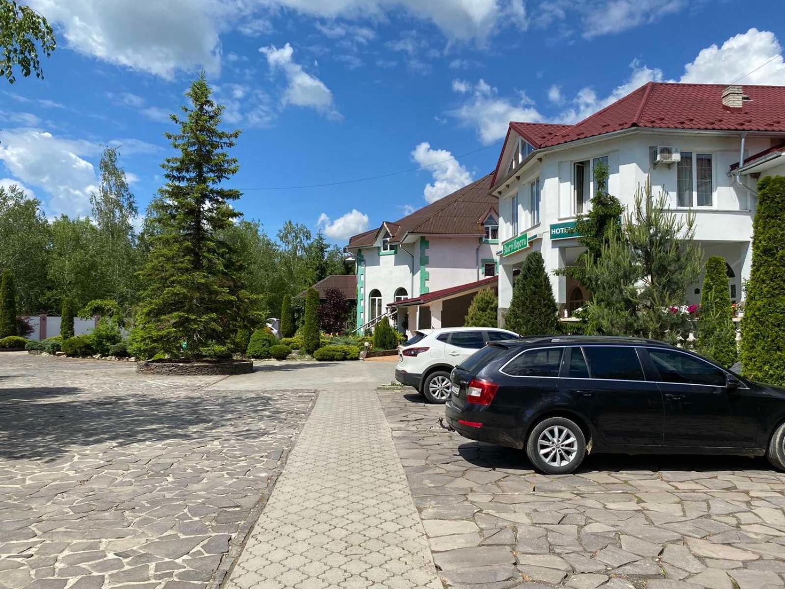 Hotel Zoloti Vorota Лалово Екстер'єр фото